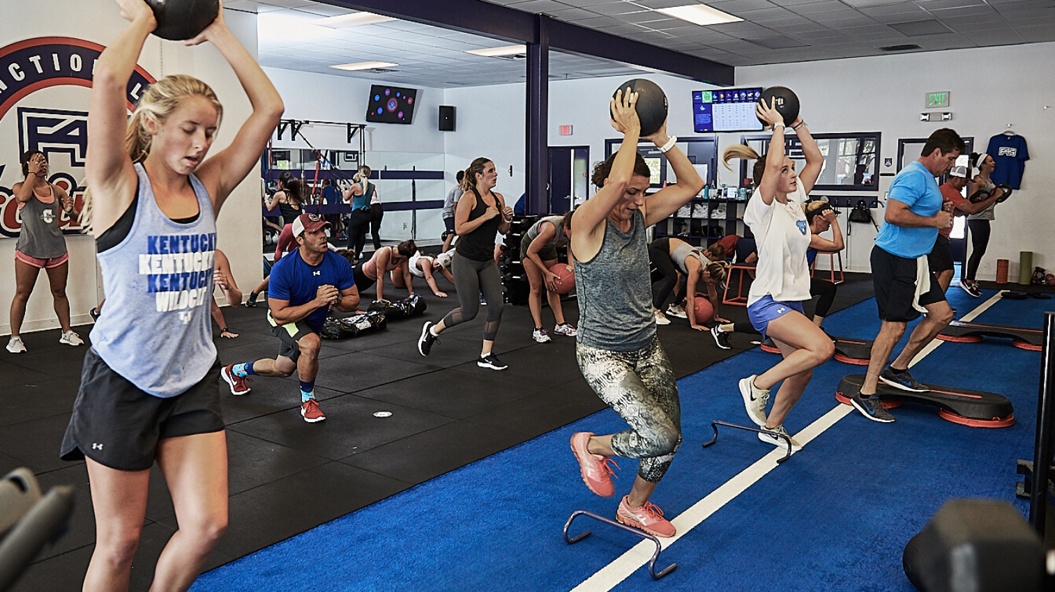 6 Tips for Sticking to Your Workout Routine During Holiday Travel