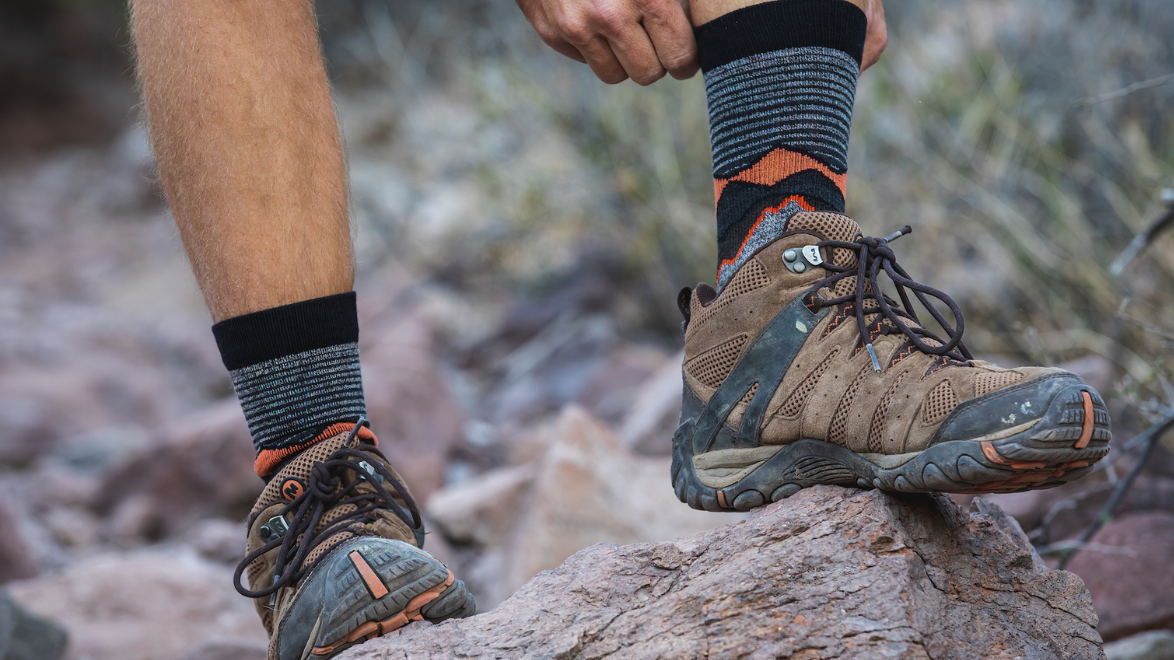 how hiking in diabetic socks is beneficial